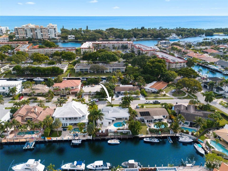 For Sale: $1,745,000 (3 beds, 3 baths, 1998 Square Feet)