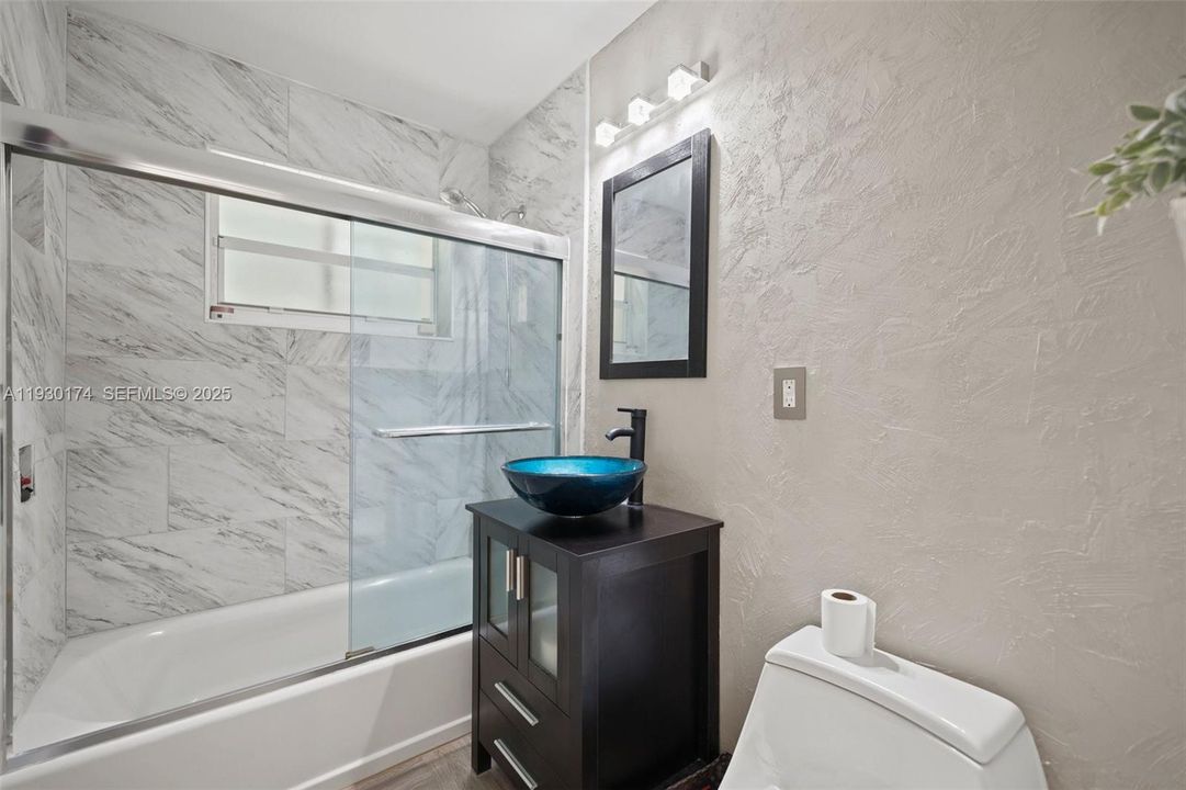 For Sale: $1,745,000 (3 beds, 3 baths, 1998 Square Feet)