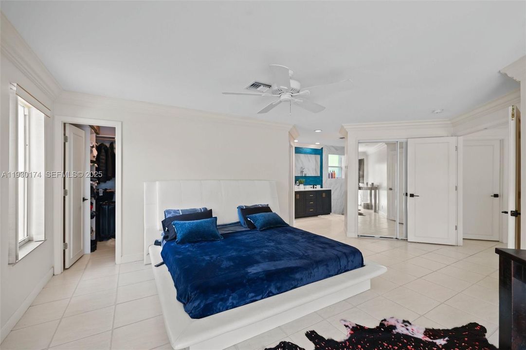 For Sale: $1,745,000 (3 beds, 3 baths, 1998 Square Feet)