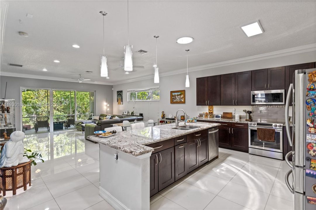 For Sale: $615,000 (3 beds, 2 baths, 1764 Square Feet)