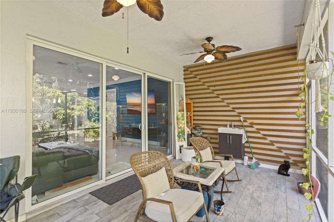 For Sale: $615,000 (3 beds, 2 baths, 1764 Square Feet)