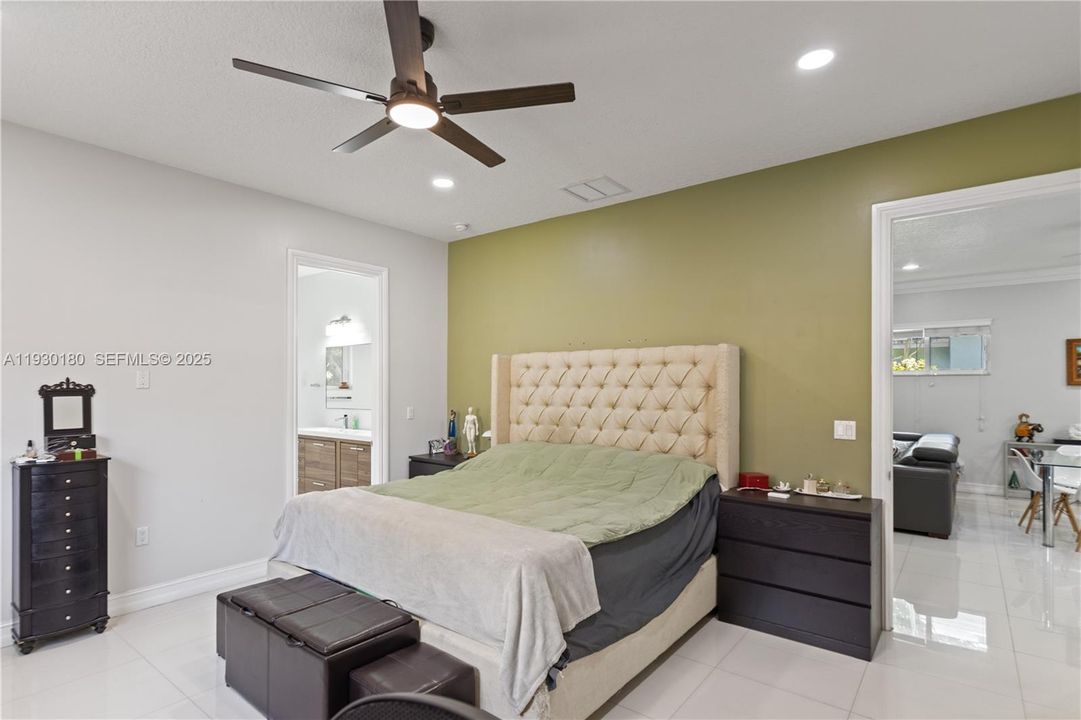 For Sale: $615,000 (3 beds, 2 baths, 1764 Square Feet)