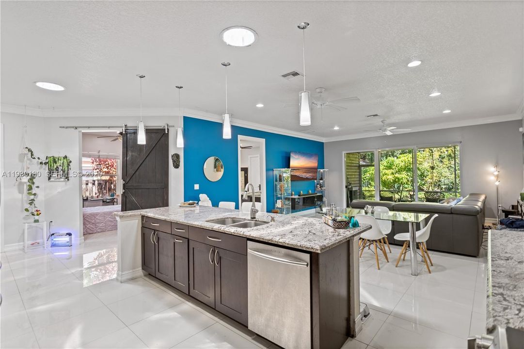 For Sale: $615,000 (3 beds, 2 baths, 1764 Square Feet)