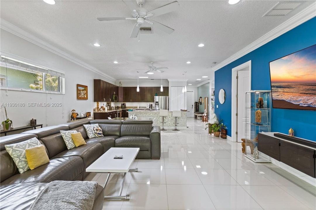 For Sale: $615,000 (3 beds, 2 baths, 1764 Square Feet)