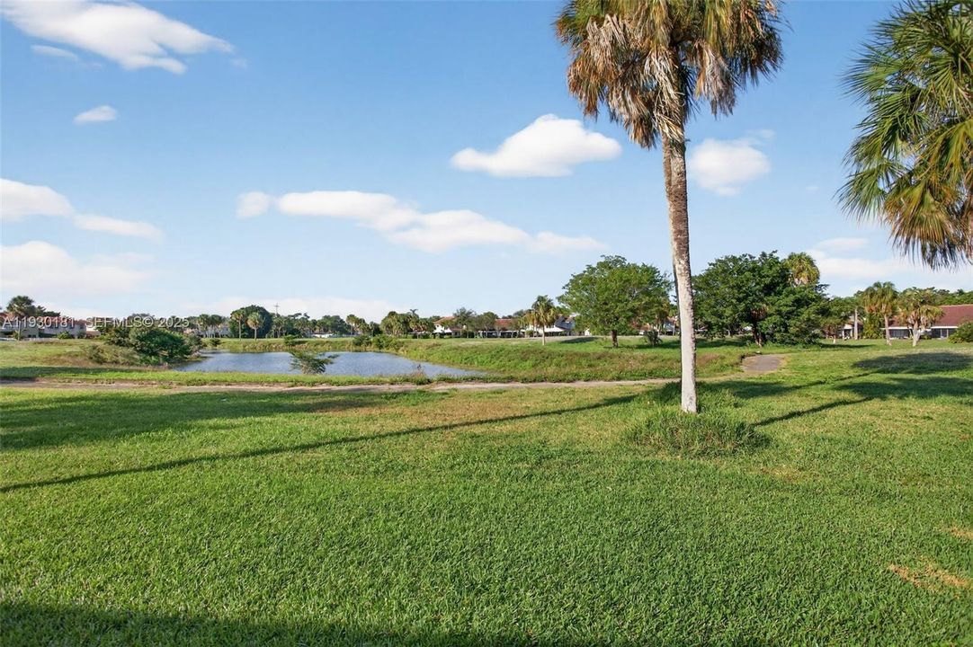 待售: $400,000 (2 贝兹, 2 浴室, 1238 平方英尺)