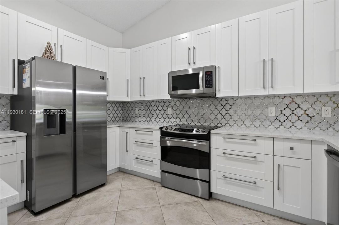 待售: $400,000 (2 贝兹, 2 浴室, 1238 平方英尺)