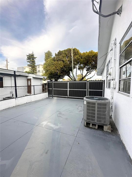 待售: $599,000 (3 贝兹, 1 浴室, 1318 平方英尺)