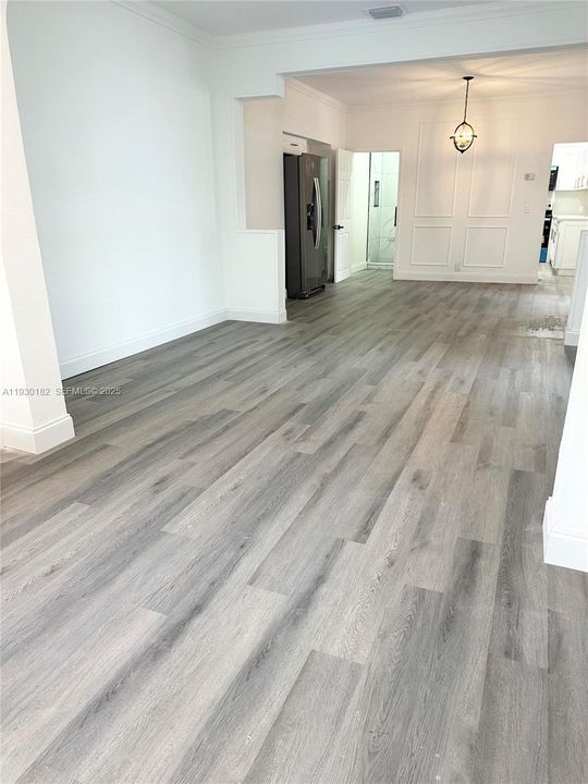 待售: $599,000 (3 贝兹, 1 浴室, 1318 平方英尺)