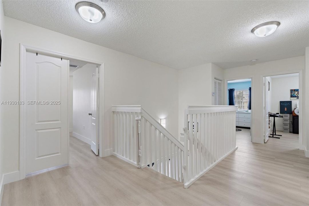 For Sale: $699,999 (4 beds, 2 baths, 2515 Square Feet)