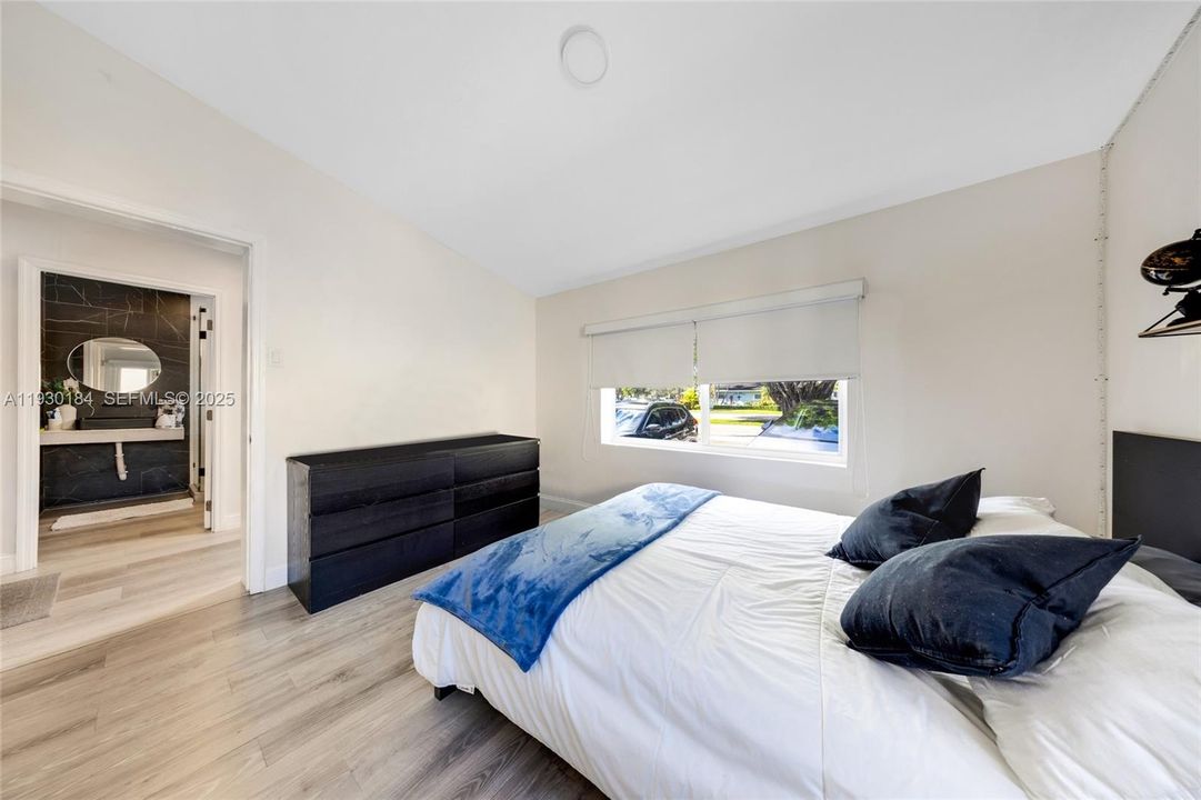 For Sale: $649,000 (4 beds, 3 baths, 1533 Square Feet)