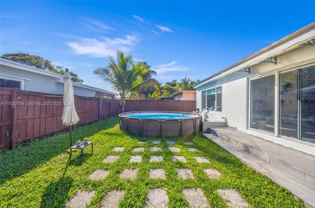 For Sale: $649,000 (4 beds, 3 baths, 1533 Square Feet)