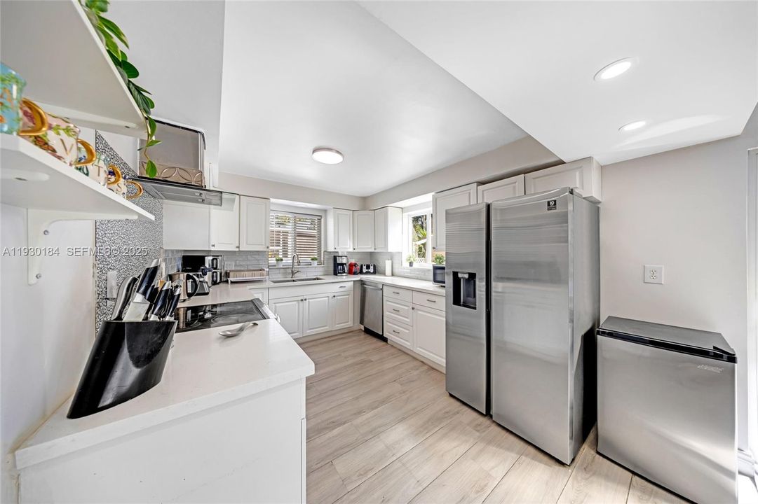 For Sale: $649,000 (4 beds, 3 baths, 1533 Square Feet)