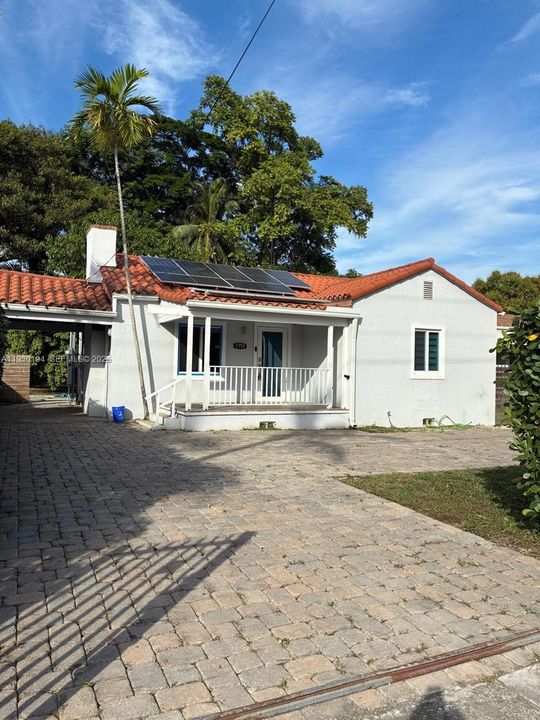 En Renta: $3,900 (2 camas, 1 baños, 1105 Pies cuadrados)