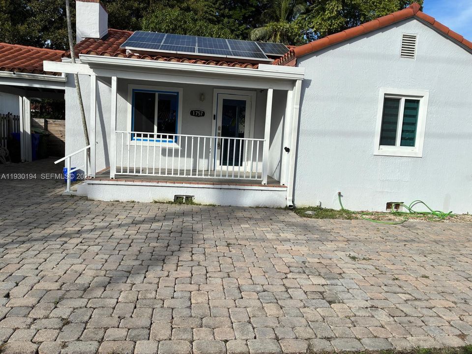 En Renta: $3,900 (2 camas, 1 baños, 1105 Pies cuadrados)