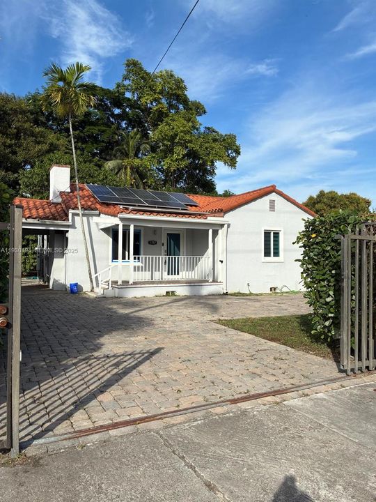 En Renta: $3,900 (2 camas, 1 baños, 1105 Pies cuadrados)