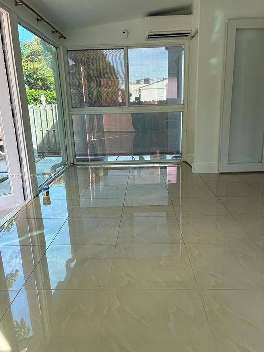 En Renta: $3,900 (2 camas, 1 baños, 1105 Pies cuadrados)