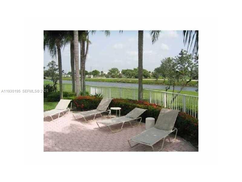 В аренду: $1,754 (1 спален, 1 ванн, 844 Квадратных фут)