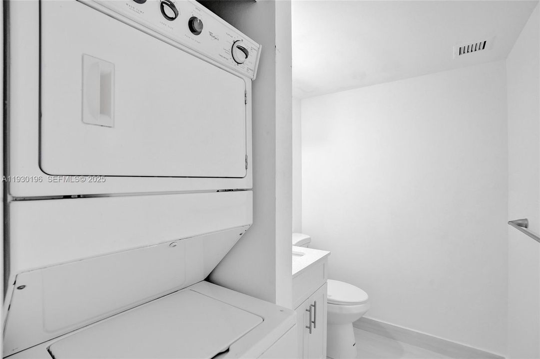 В аренду: $1,700 (1 спален, 1 ванн, 783 Квадратных фут)