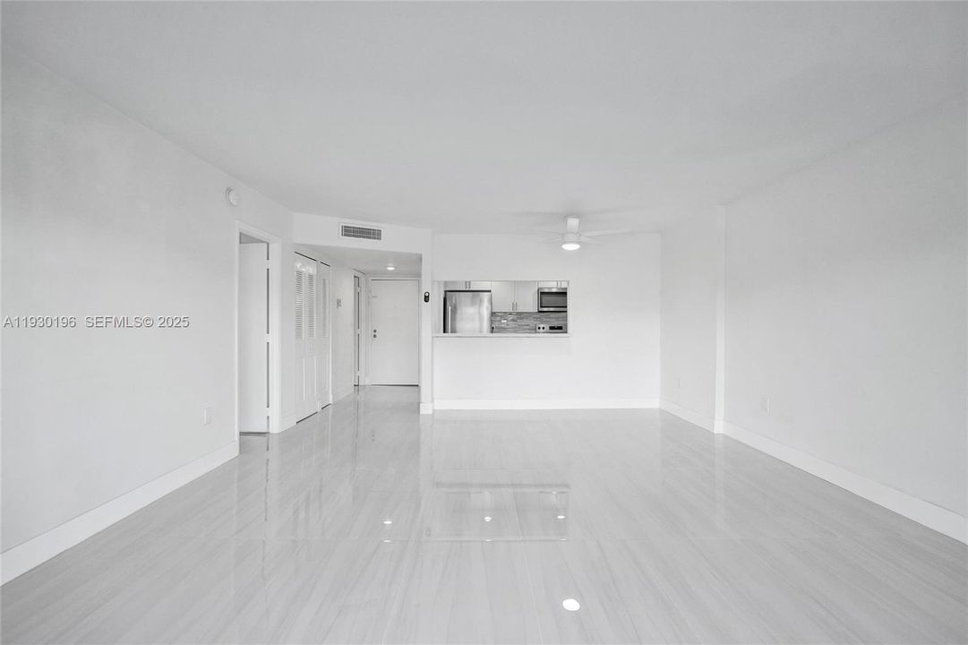 В аренду: $1,700 (1 спален, 1 ванн, 783 Квадратных фут)