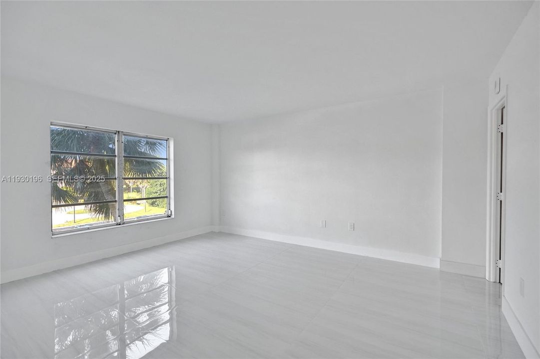 В аренду: $1,700 (1 спален, 1 ванн, 783 Квадратных фут)