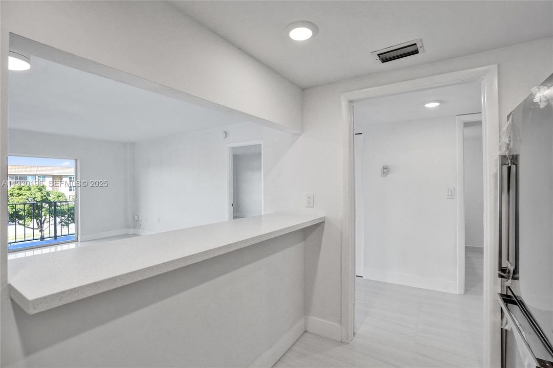 В аренду: $1,700 (1 спален, 1 ванн, 783 Квадратных фут)