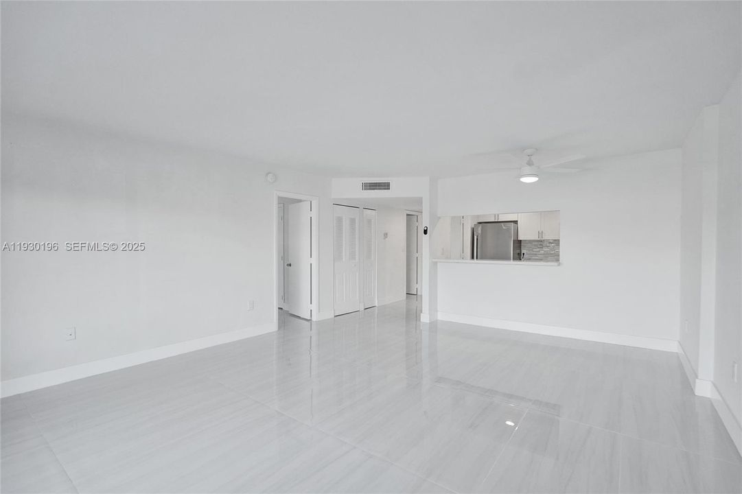 В аренду: $1,700 (1 спален, 1 ванн, 783 Квадратных фут)