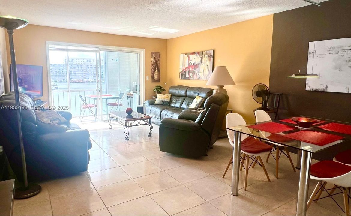 En Renta: $2,200 (1 camas, 1 baños, 806 Pies cuadrados)