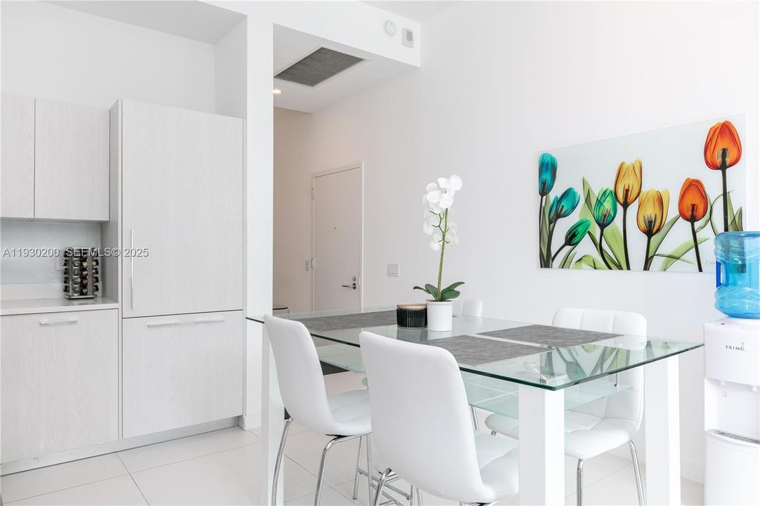 На продажу: $590,000 (2 спален, 2 ванн, 1069 Квадратных фут)