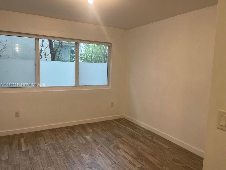 В аренду: $1,775 (1 спален, 1 ванн, 422 Квадратных фут)