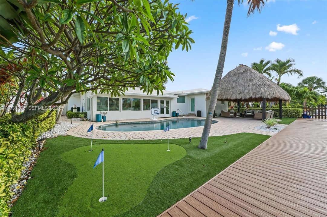 For Sale: $1,699,000 (3 beds, 3 baths, 1790 Square Feet)