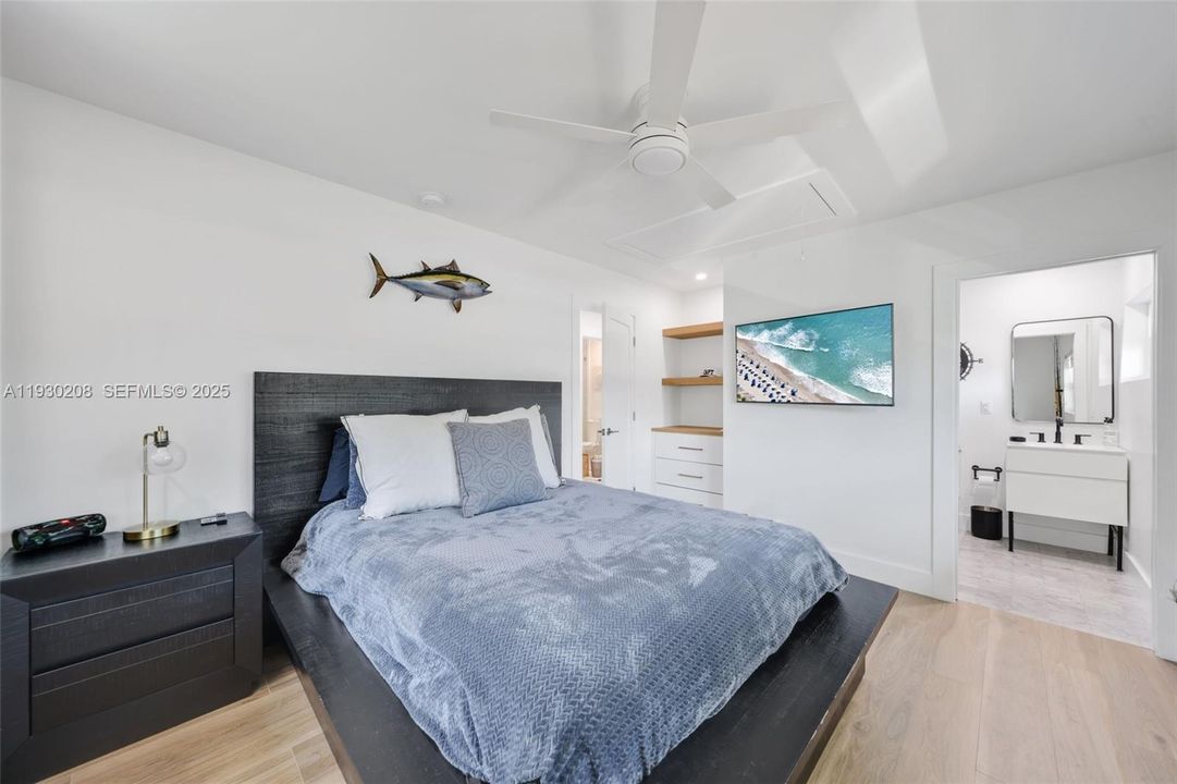 For Sale: $1,699,000 (3 beds, 3 baths, 1790 Square Feet)