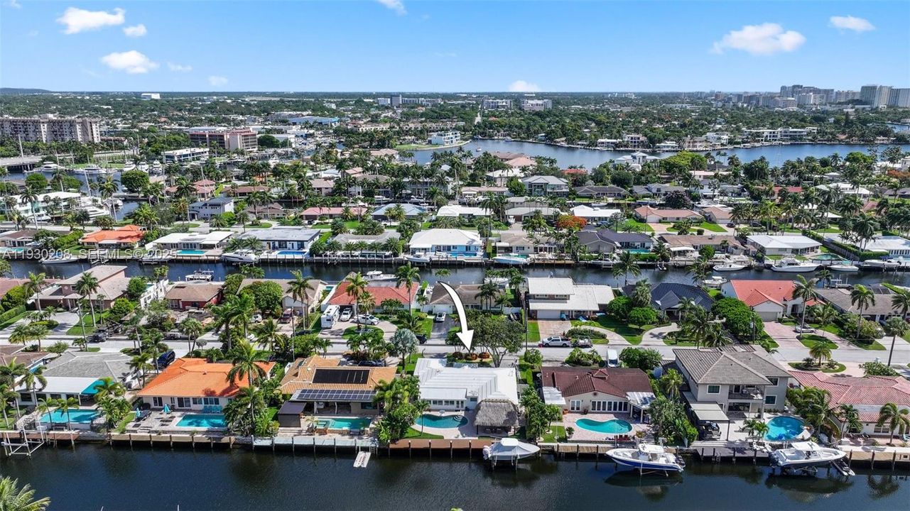 For Sale: $1,699,000 (3 beds, 3 baths, 1790 Square Feet)