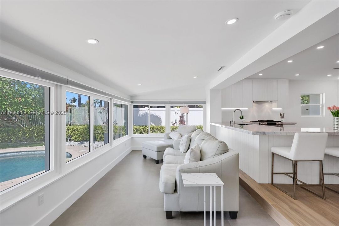 For Sale: $1,699,000 (3 beds, 3 baths, 1790 Square Feet)