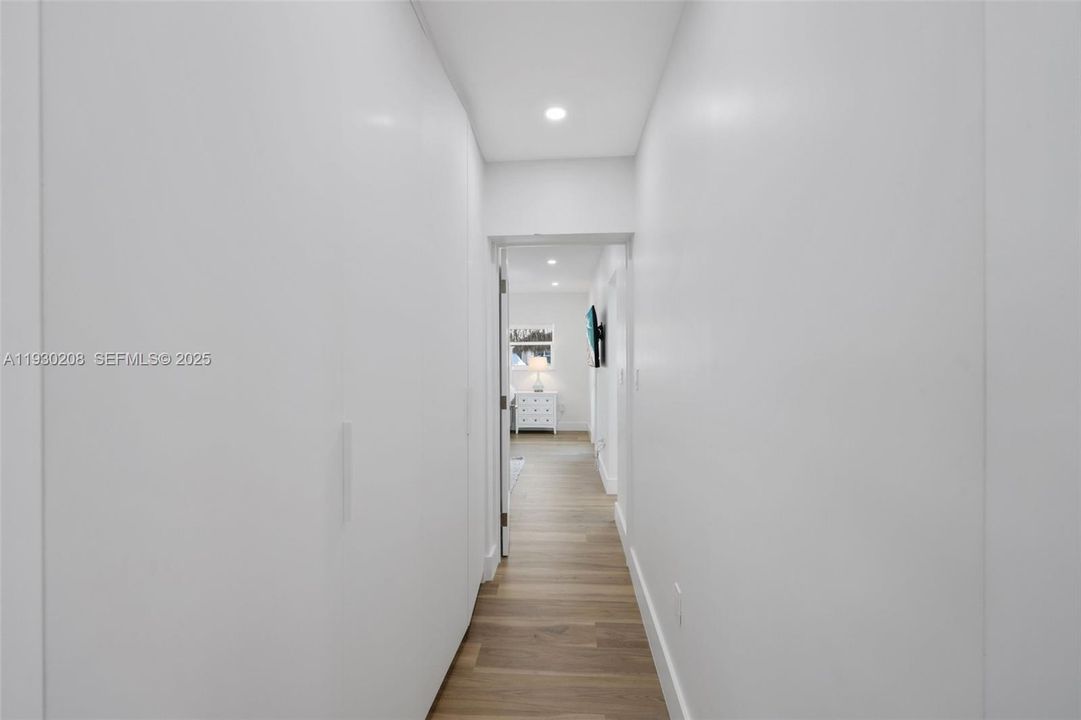 For Sale: $1,699,000 (3 beds, 3 baths, 1790 Square Feet)