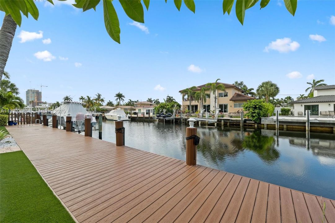 For Sale: $1,699,000 (3 beds, 3 baths, 1790 Square Feet)