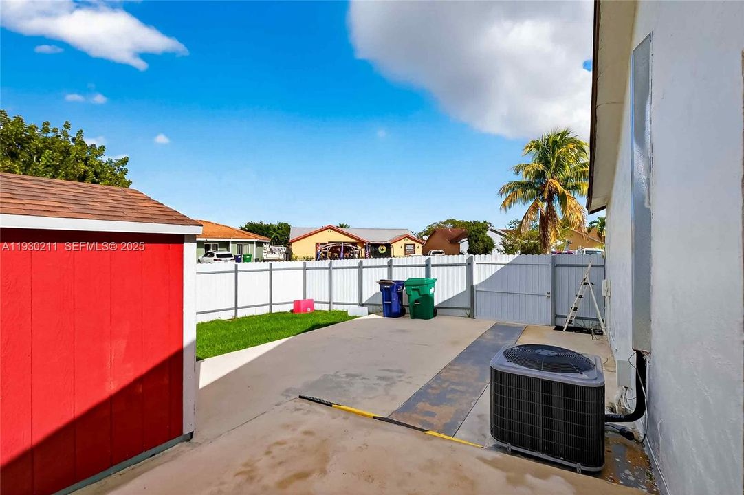 For Sale: $599,000 (3 beds, 2 baths, 1450 Square Feet)