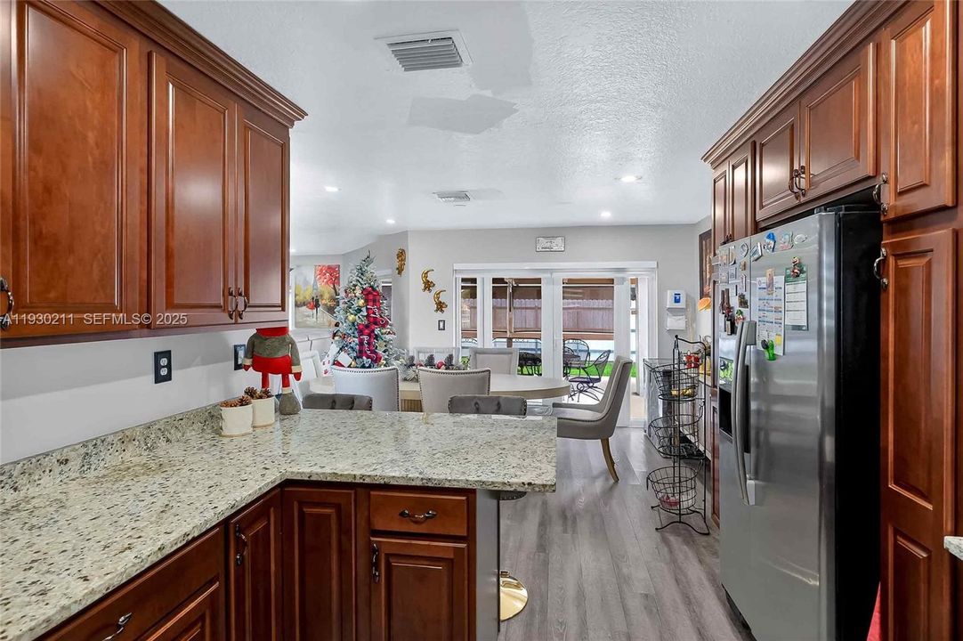 For Sale: $599,000 (3 beds, 2 baths, 1450 Square Feet)