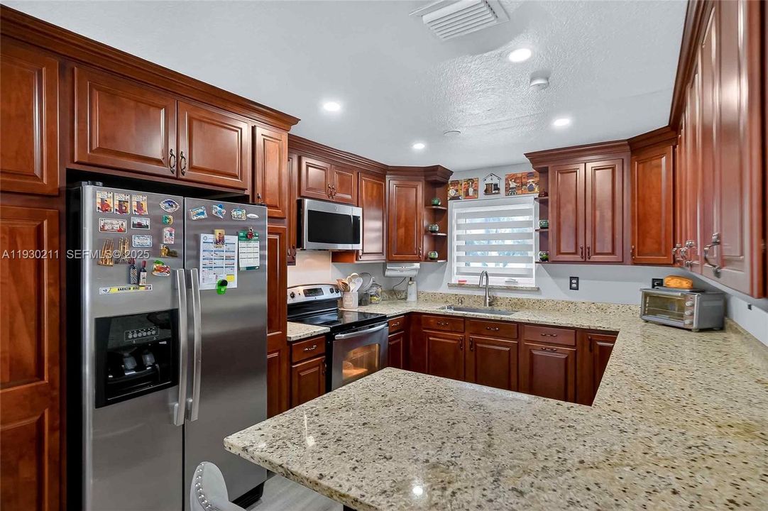 For Sale: $599,000 (3 beds, 2 baths, 1450 Square Feet)