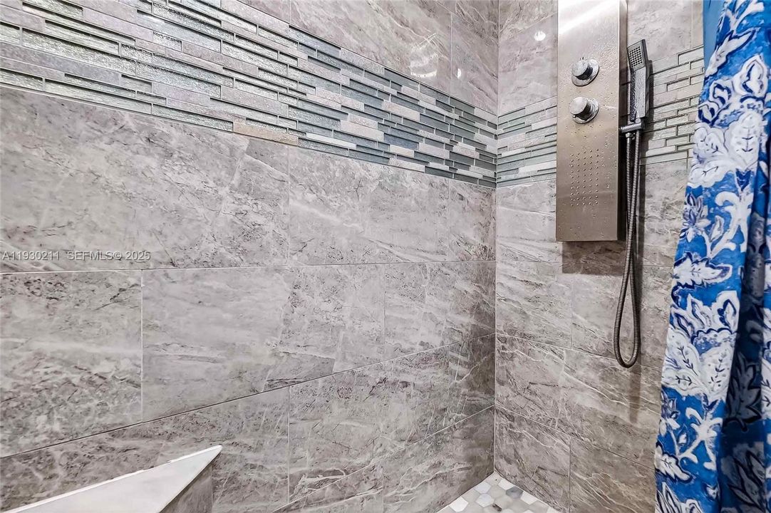 For Sale: $599,000 (3 beds, 2 baths, 1450 Square Feet)