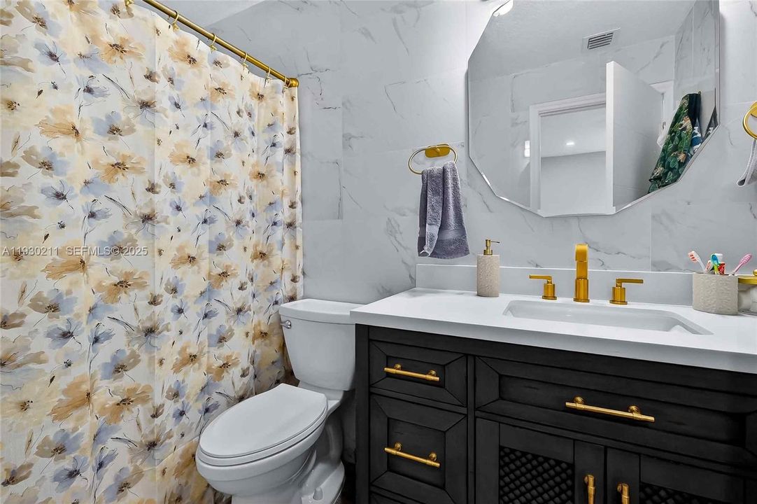 For Sale: $599,000 (3 beds, 2 baths, 1450 Square Feet)