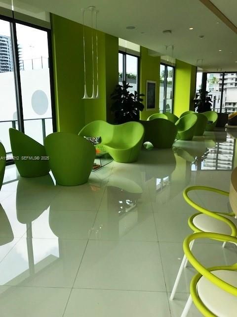 En Renta: $4,100 (2 camas, 2 baños, 944 Pies cuadrados)