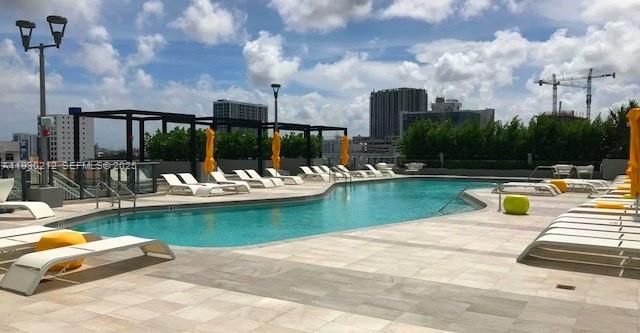 En Renta: $4,100 (2 camas, 2 baños, 944 Pies cuadrados)