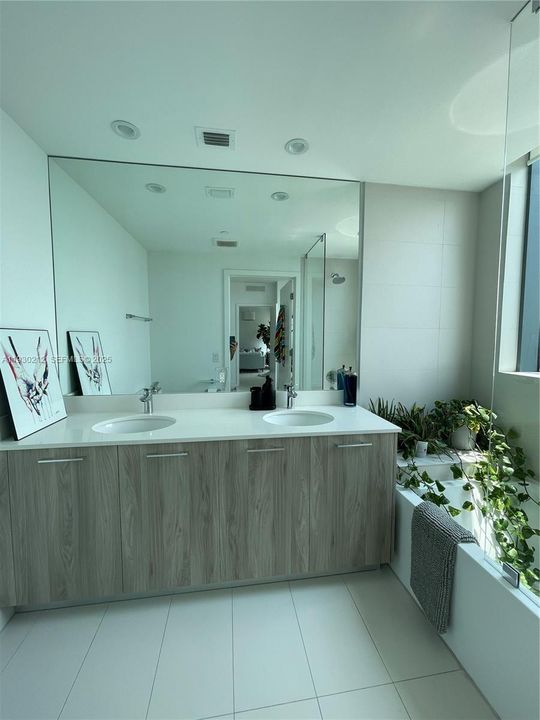 En Renta: $4,100 (2 camas, 2 baños, 944 Pies cuadrados)