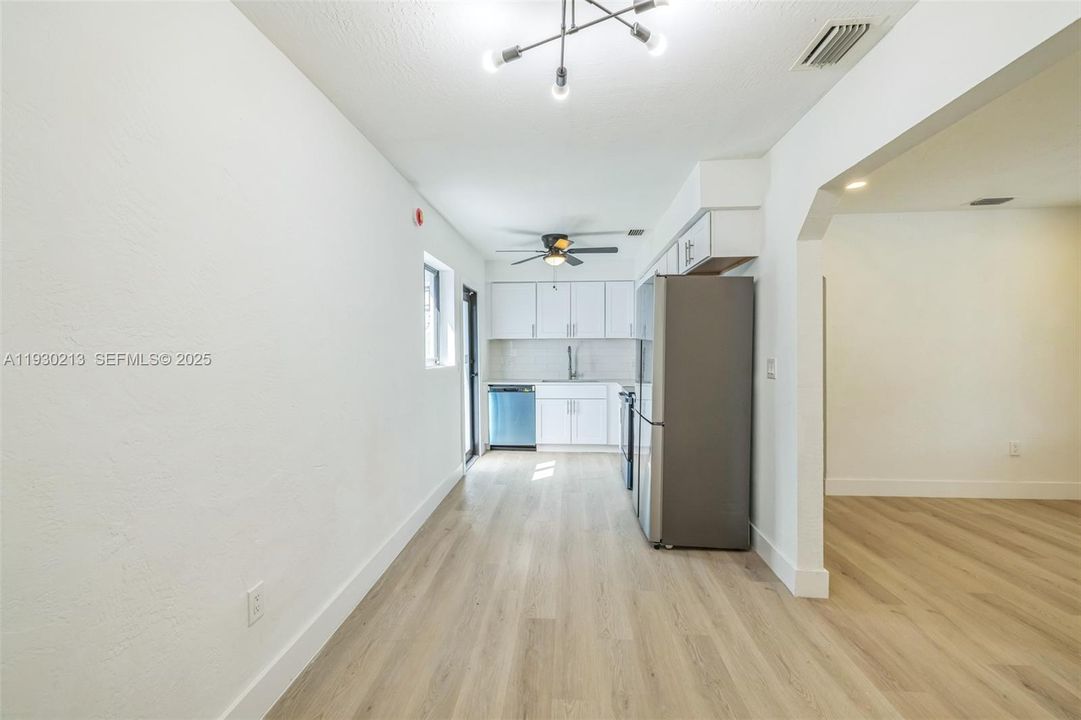 For Rent: $3,600 (4 beds, 2 baths, 1542 Square Feet)