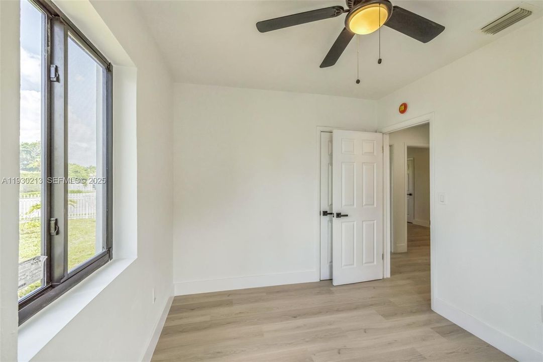 For Rent: $3,600 (4 beds, 2 baths, 1542 Square Feet)