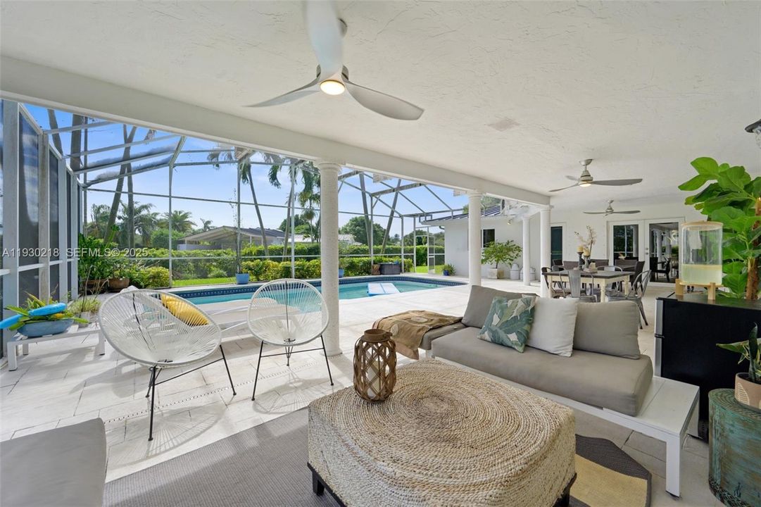 En Renta: $5,800 (5 camas, 3 baños, 2290 Pies cuadrados)