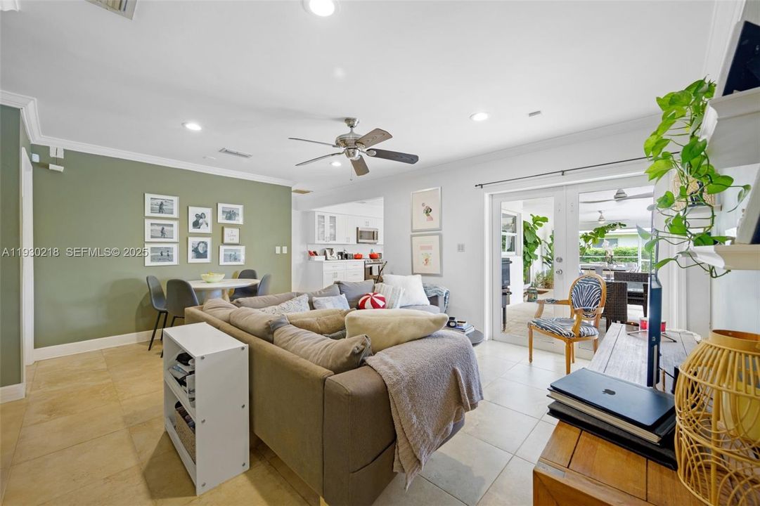 En Renta: $5,800 (5 camas, 3 baños, 2290 Pies cuadrados)