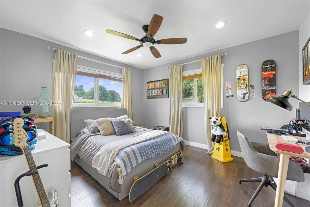 En Renta: $5,800 (5 camas, 3 baños, 2290 Pies cuadrados)