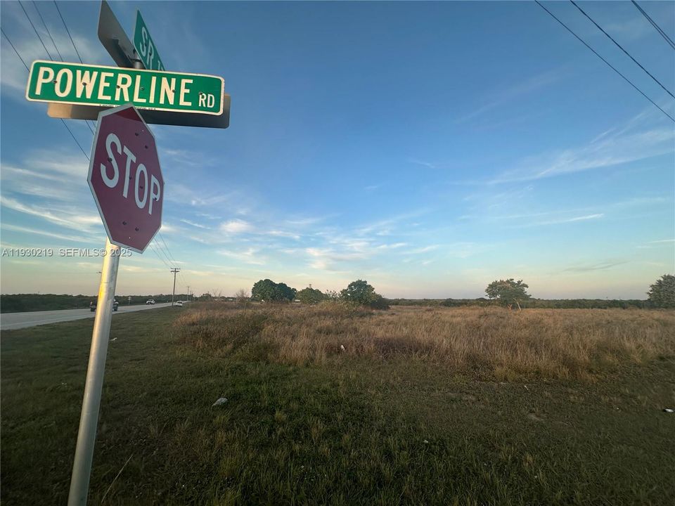 На продажу: $300,000 (9.59 acres)