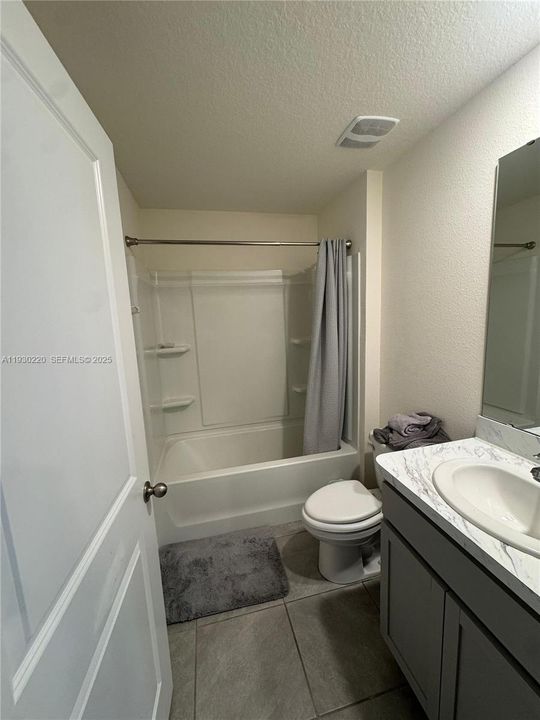 待售: $295,000 (3 贝兹, 2 浴室, 0 平方英尺)